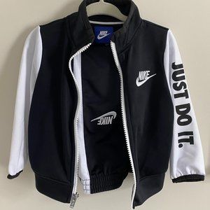 Nike Black & White Tracksuit - Size 18M